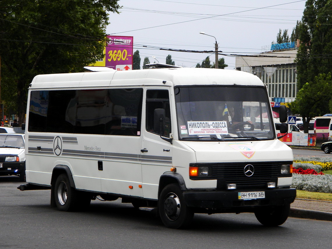 Dnepropetrovsk region, Mercedes-Benz T2 814D # BH 9116 AB