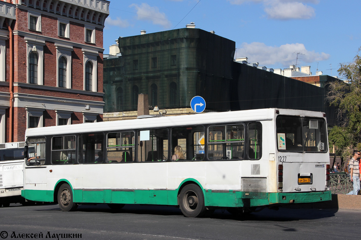 Санкт-Петербург, ЛиАЗ-5256.25 № 1227