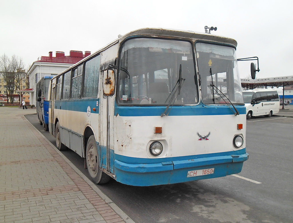 Grodno region, LAZ-695N Nr. 010250