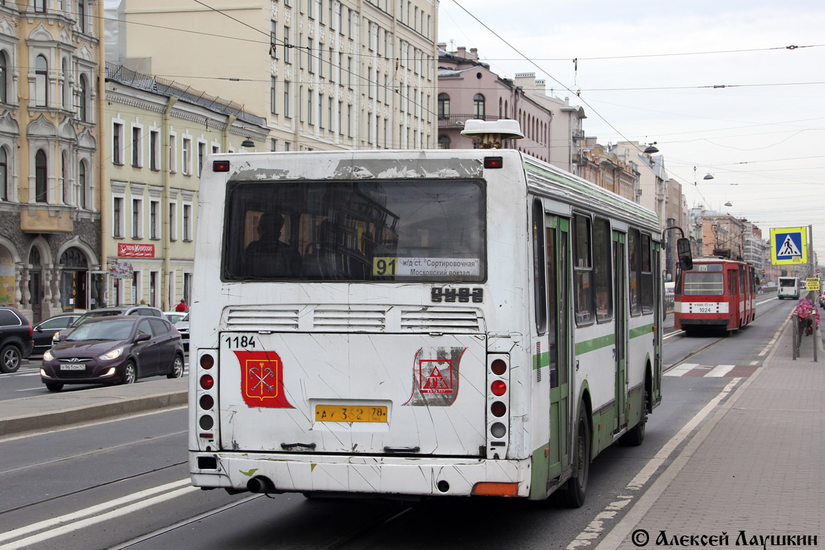 Санкт-Петербург, ЛиАЗ-5256.25 № n184