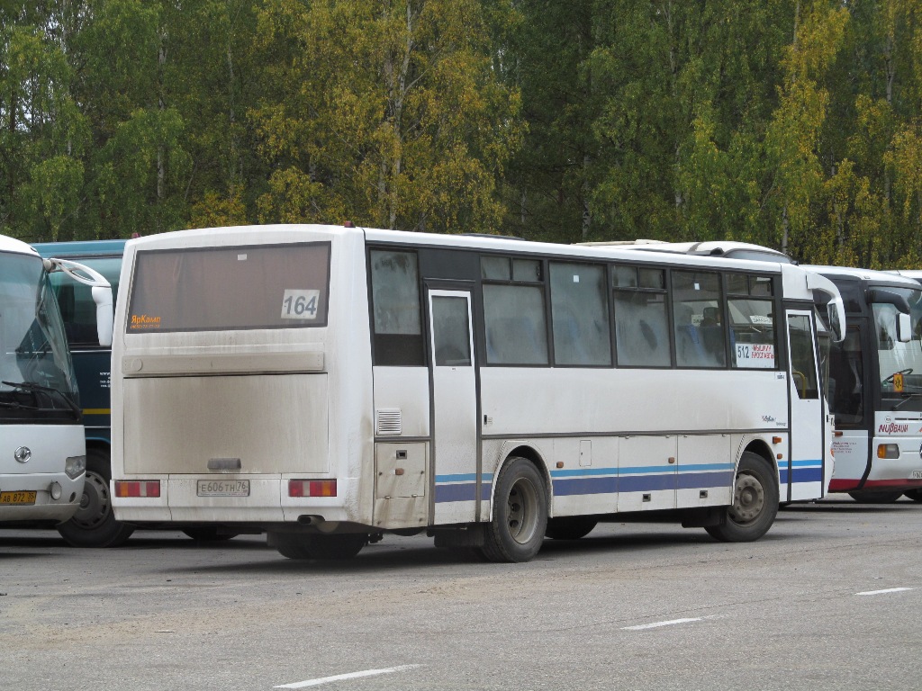 Ярославская область, КАвЗ-4238-42 № Е 606 ТН 76