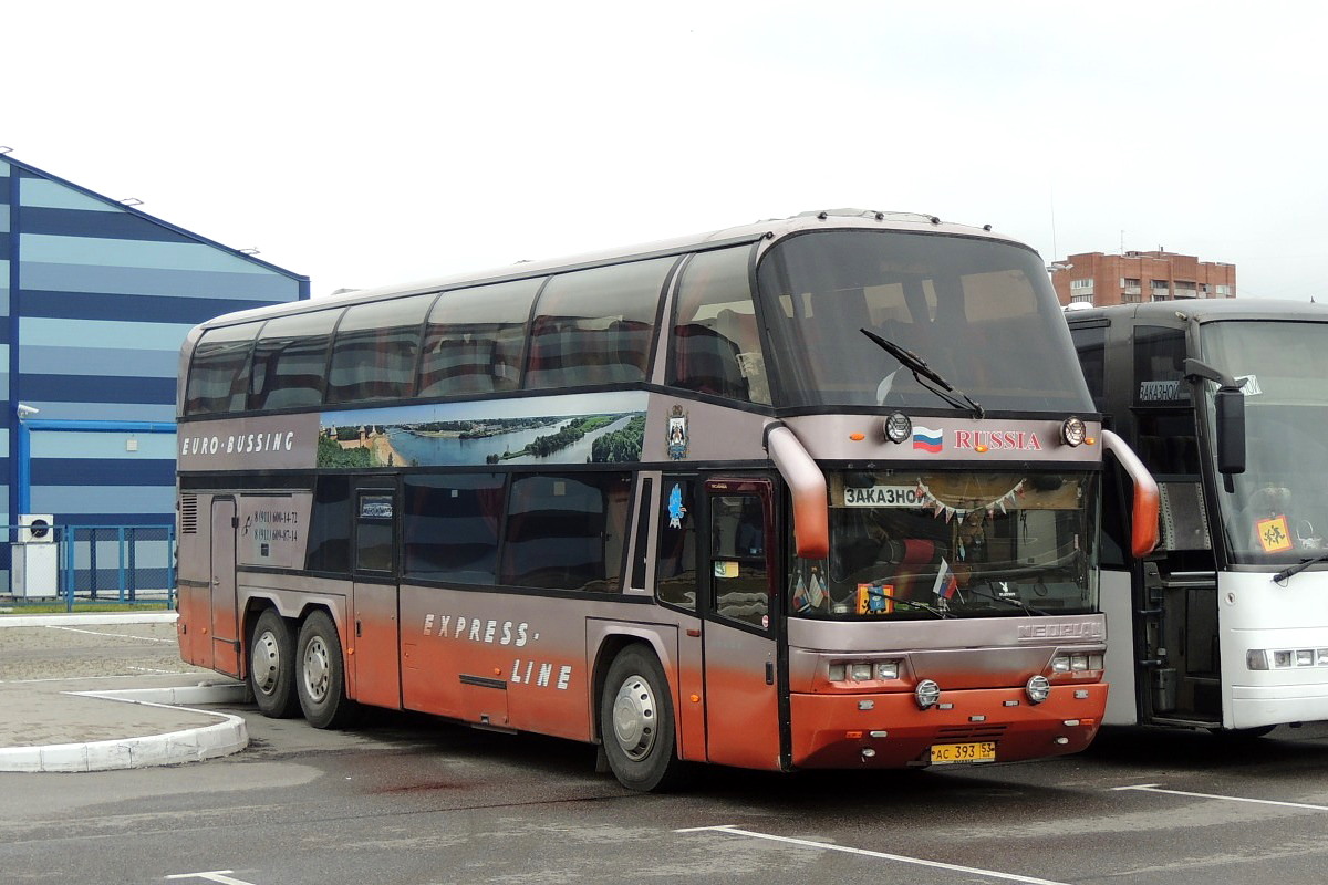 Новгородская область, Neoplan N122/3 Skyliner № АС 393 53