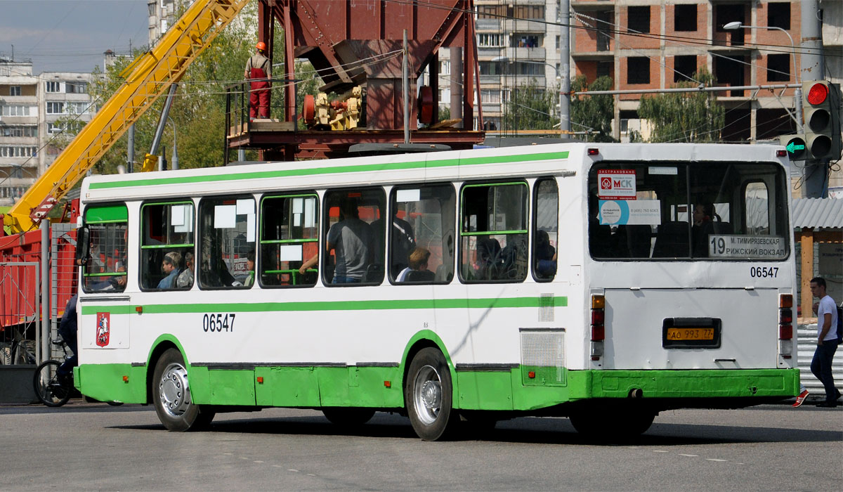 Moskva, LiAZ-5256.25 č. 06547