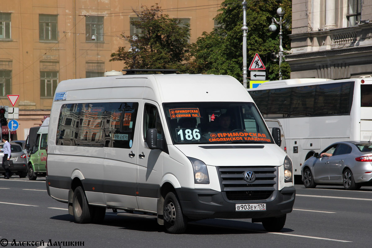 Sankt Peterburgas, Luidor-2233 (Volkswagen Crafter) Nr. 2642