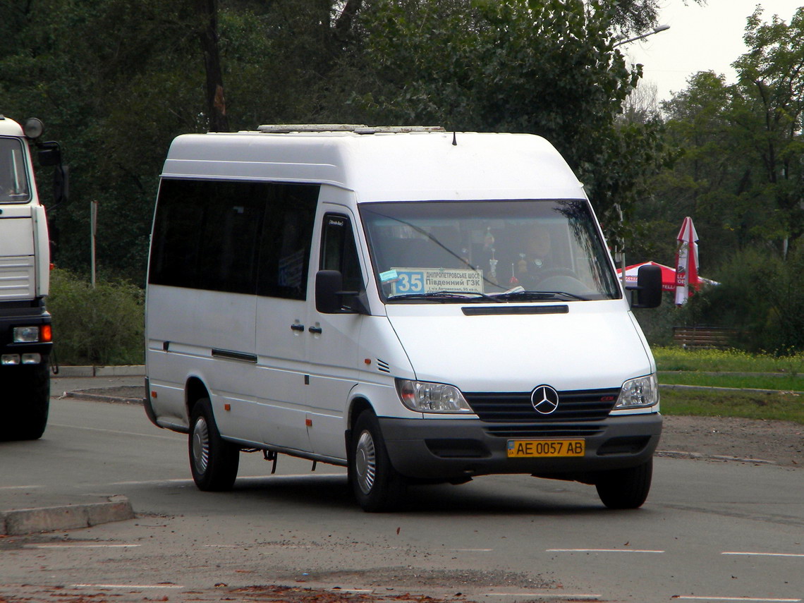 Днепропетровская область, Mercedes-Benz Sprinter W903 313CDI № AE 0057 AB