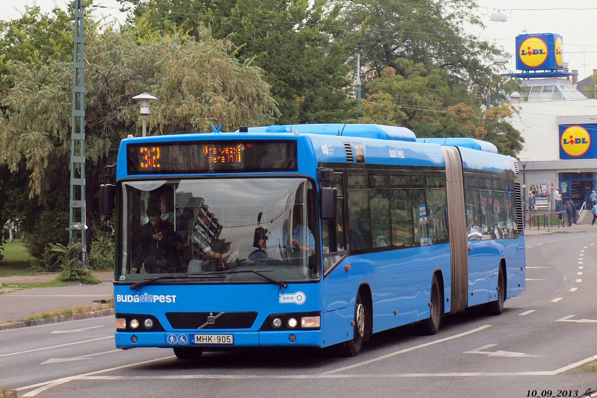 Венгрия, Volvo 7000A № MHK-905