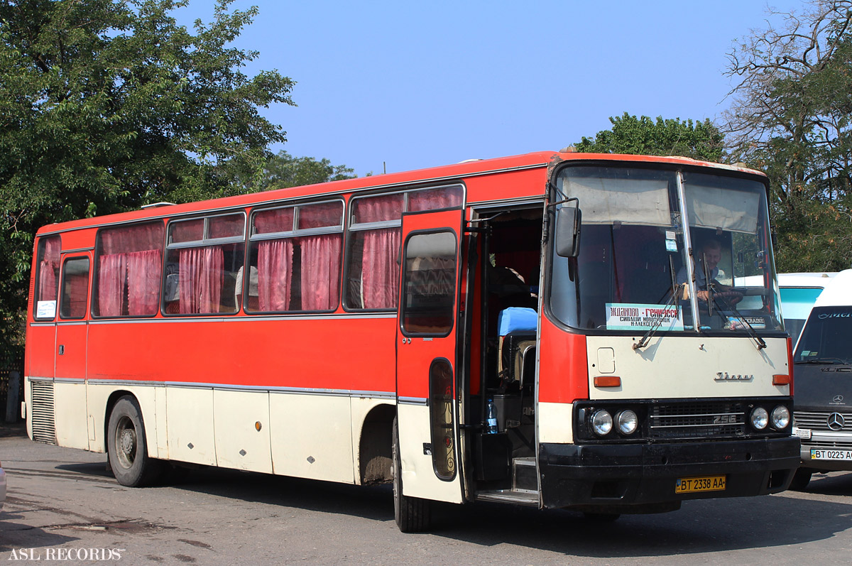 Херсонская область, Ikarus 256.54 № BT 2338 AA