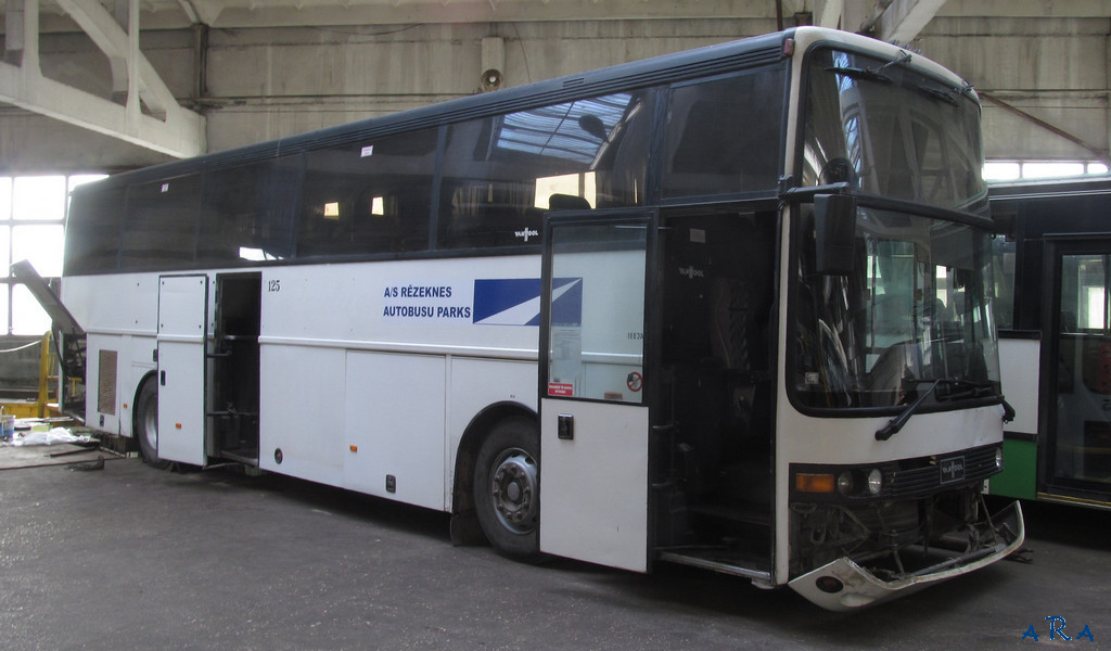 Латвия, Van Hool T815 Acron № 125