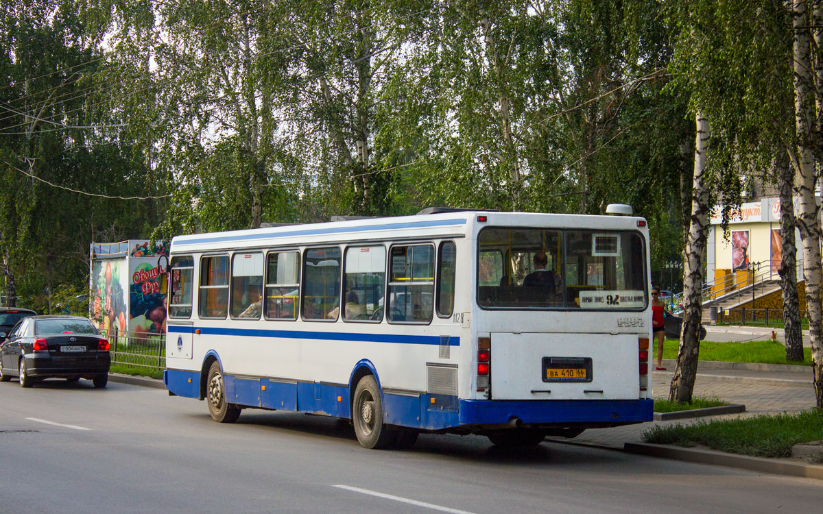 Sverdlovsk region, LiAZ-5256.45 # 1128