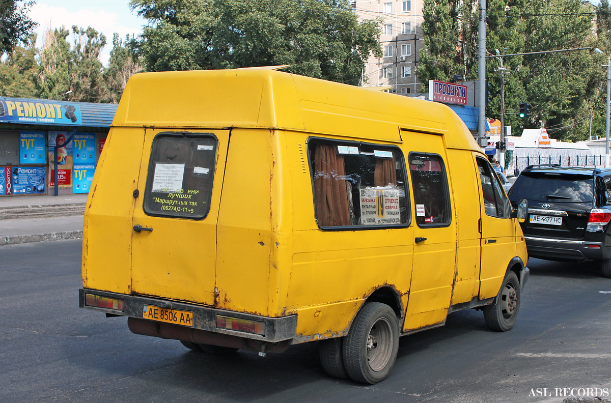 Днепропетровская область, Рута СПВ-15 (СПВ-33021.01-15) № AE 8506 AA