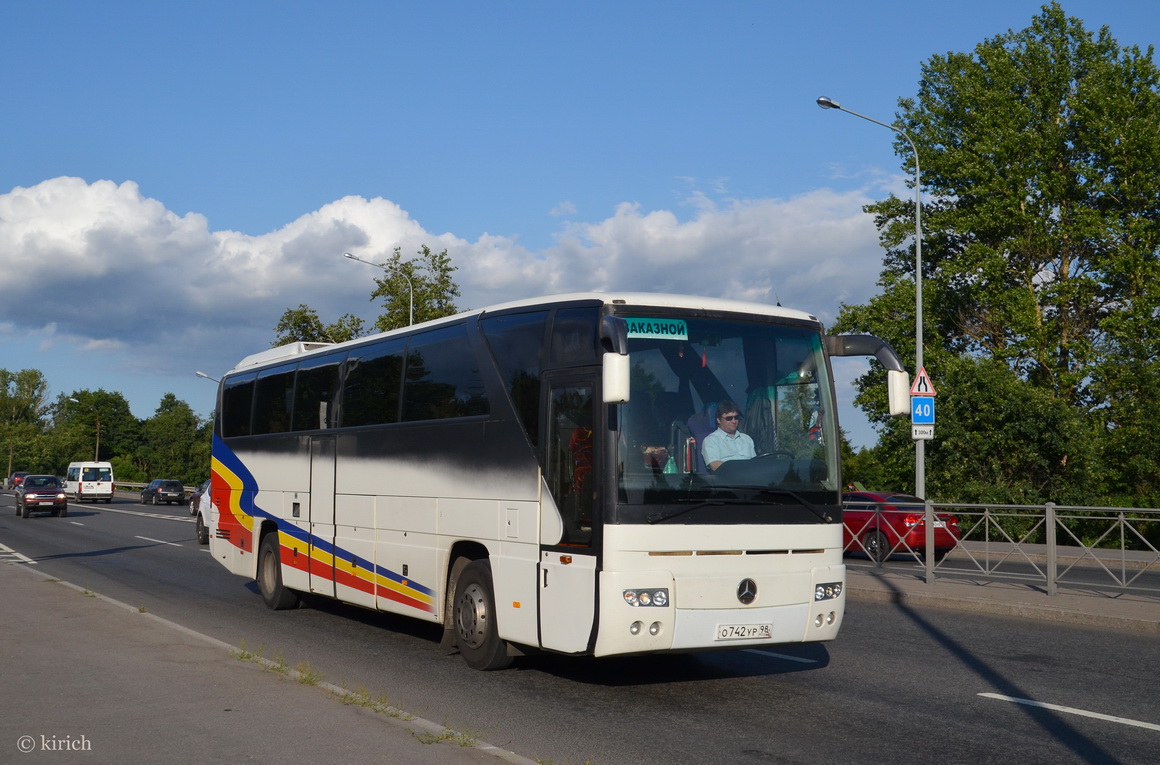 Санкт-Петербург, Mercedes-Benz O350-15RHD Tourismo № О 742 УР 98