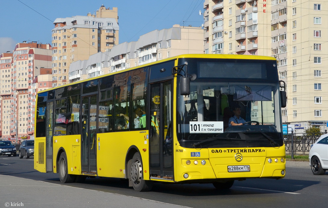 Санкт-Петербург, Golden Dragon XML6125CR № В 288 КМ 178