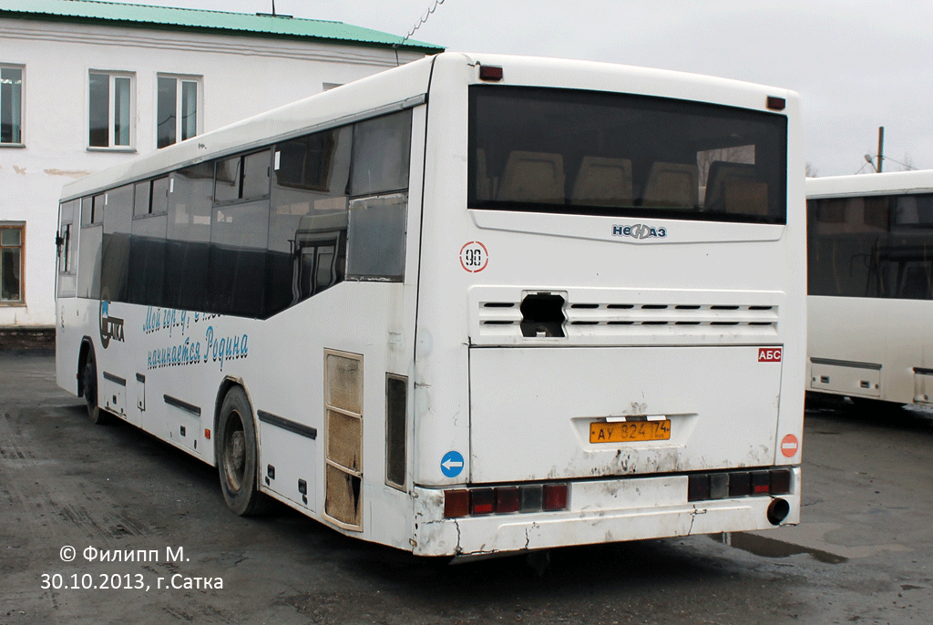 Chelyabinsk region, NefAZ-5299-11-32 Nr. 824