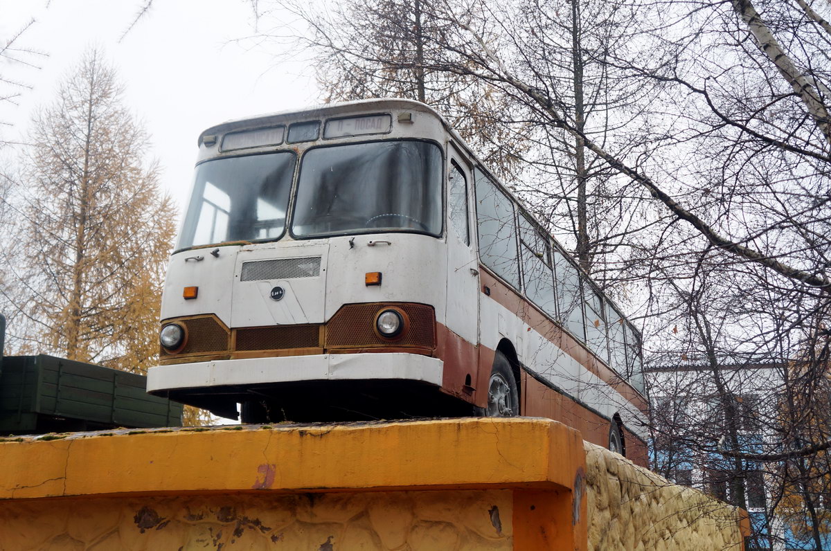 Московская область — Автобусы-памятники