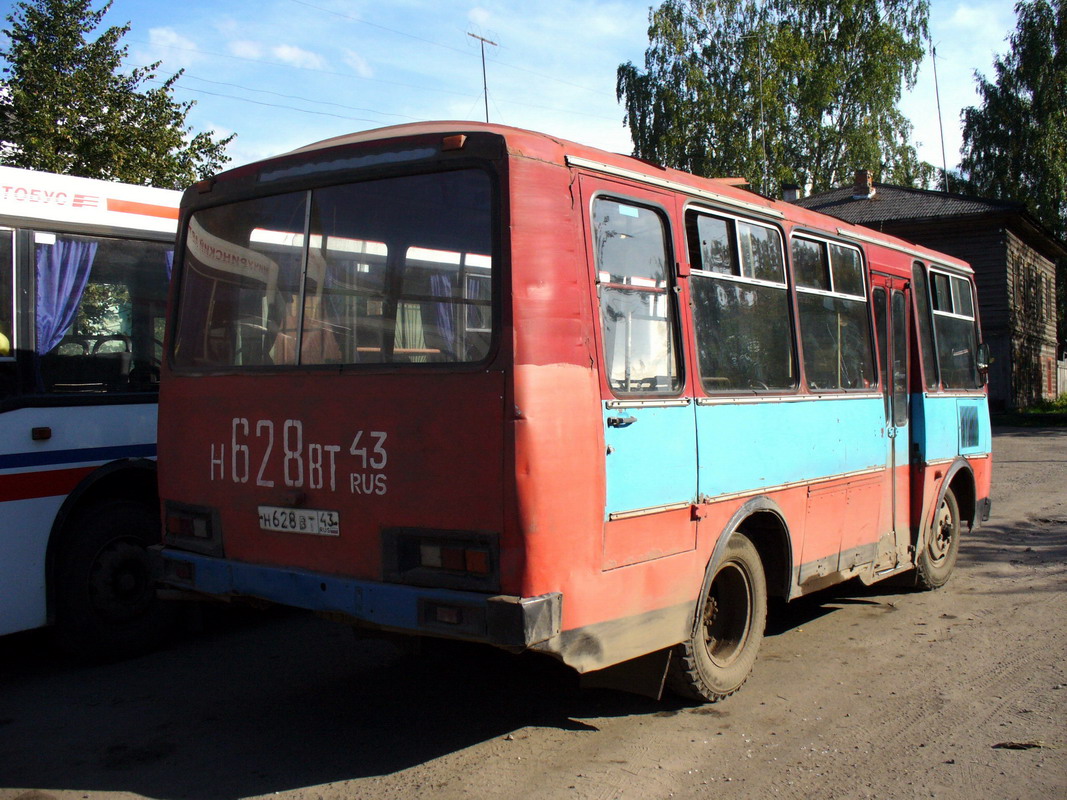 Кировская область, ПАЗ-3205 (00) № Н 628 ВТ 43