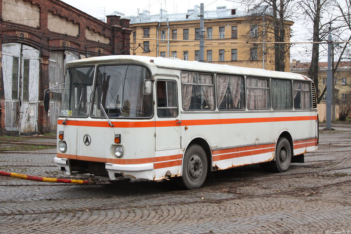 Szentpétervár, LAZ-695N sz.: 0708