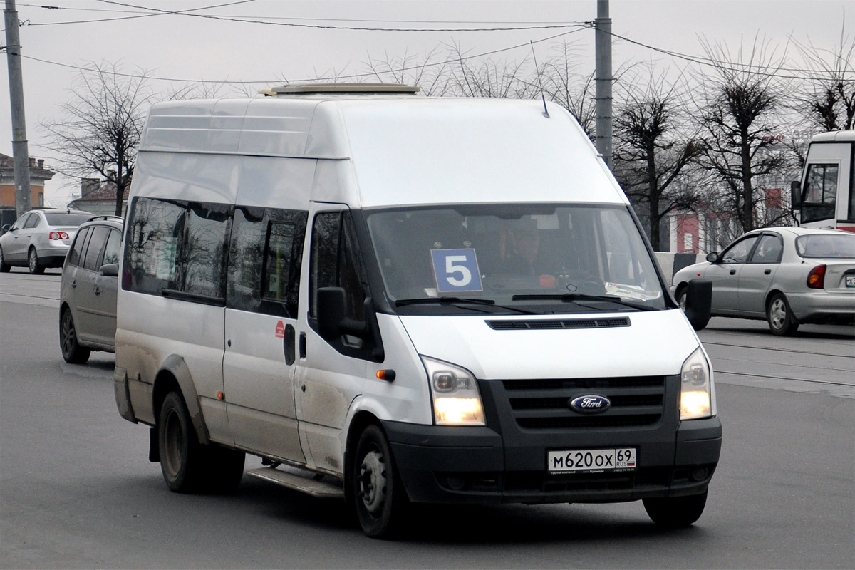 Obwód twerski, Nizhegorodets-222702 (Ford Transit) Nr М 620 ОХ 69
