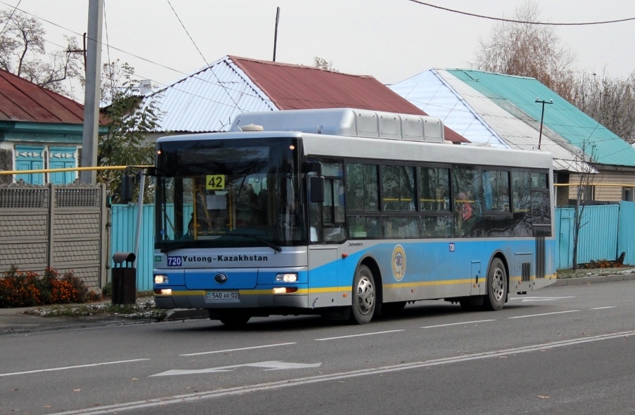 Алматы, Yutong ZK6118HGA № 720