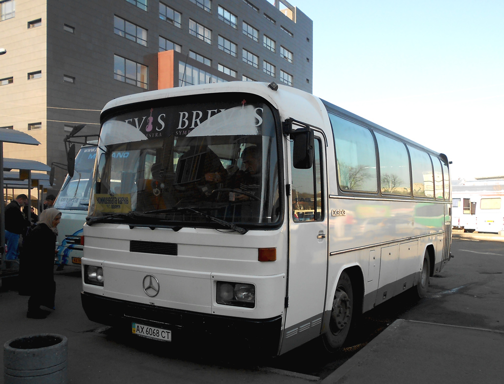 Харьковская область, Mercedes-Benz O303-9KHP-A № AX 6068 CT
