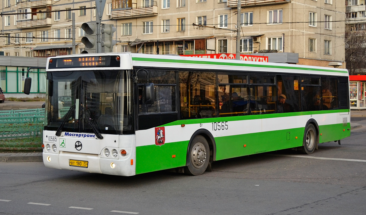 Moscow, LiAZ-5292.20 # 10565