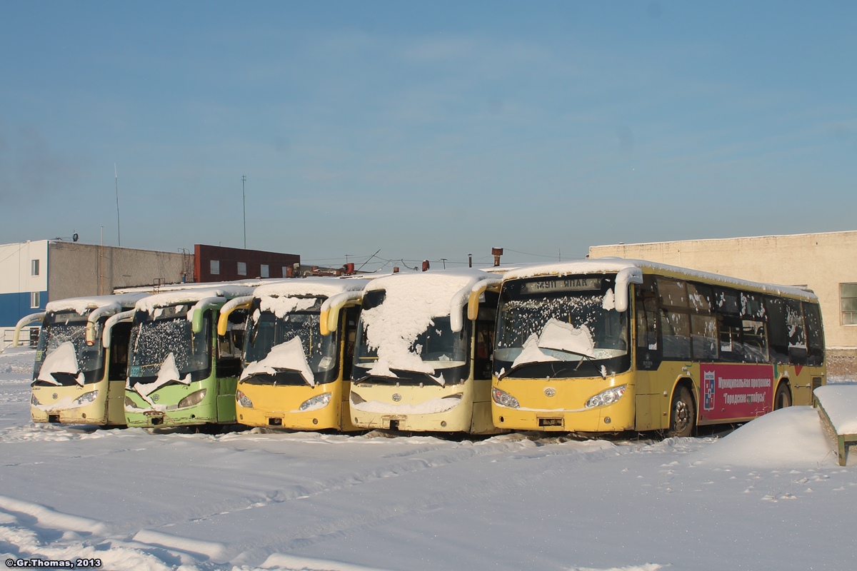 Sachos Respublika (Jakutija), Zonda YCK6105HC Nr. КК 179 14; Sachos Respublika (Jakutija), Zonda YCK6105HC Nr. К 927 КК 14; Sachos Respublika (Jakutija), Zonda YCK6105HC Nr. КК 194 14; Sachos Respublika (Jakutija), Zonda YCK6105HC Nr. КК 174 14; Sachos Respublika (Jakutija), Zonda YCK6105HC Nr. КК 184 14; Sachos Respublika (Jakutija) — Miscellaneous photos