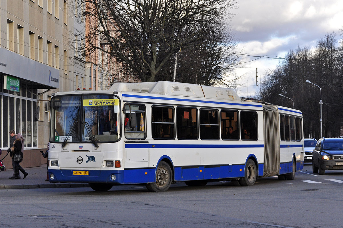 Новгородская область, ЛиАЗ-6212.70 № 37