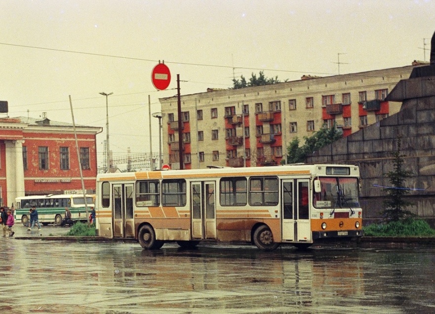 Свердловская область, ЛиАЗ-5256.00 № 196