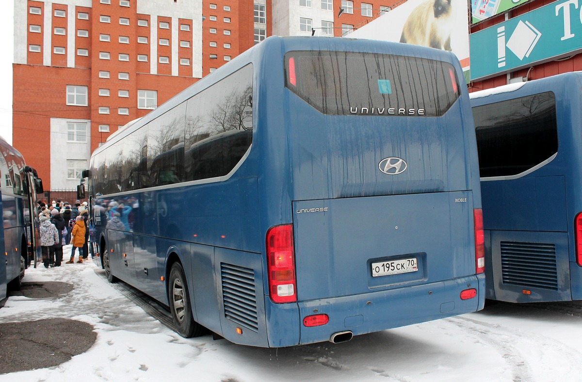 Томская область, Hyundai Universe Xpress Noble № О 195 СК 70