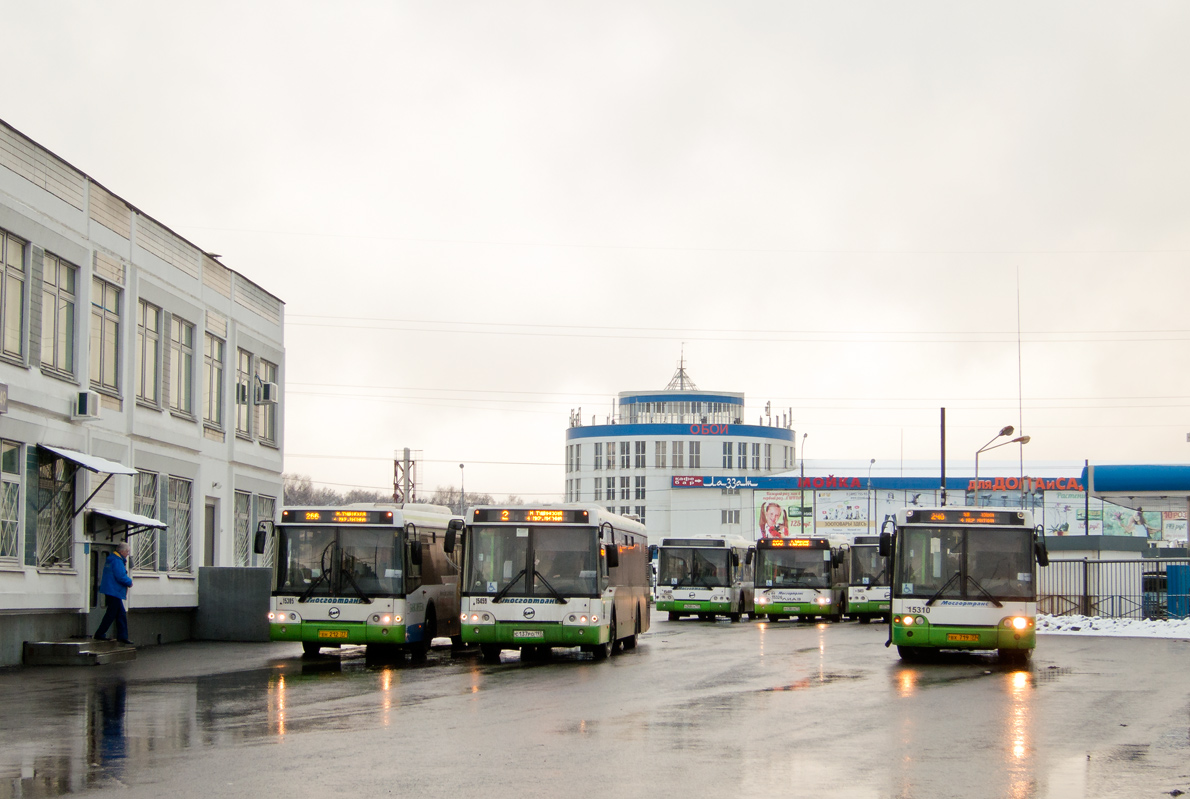 Moszkva — Bus stations