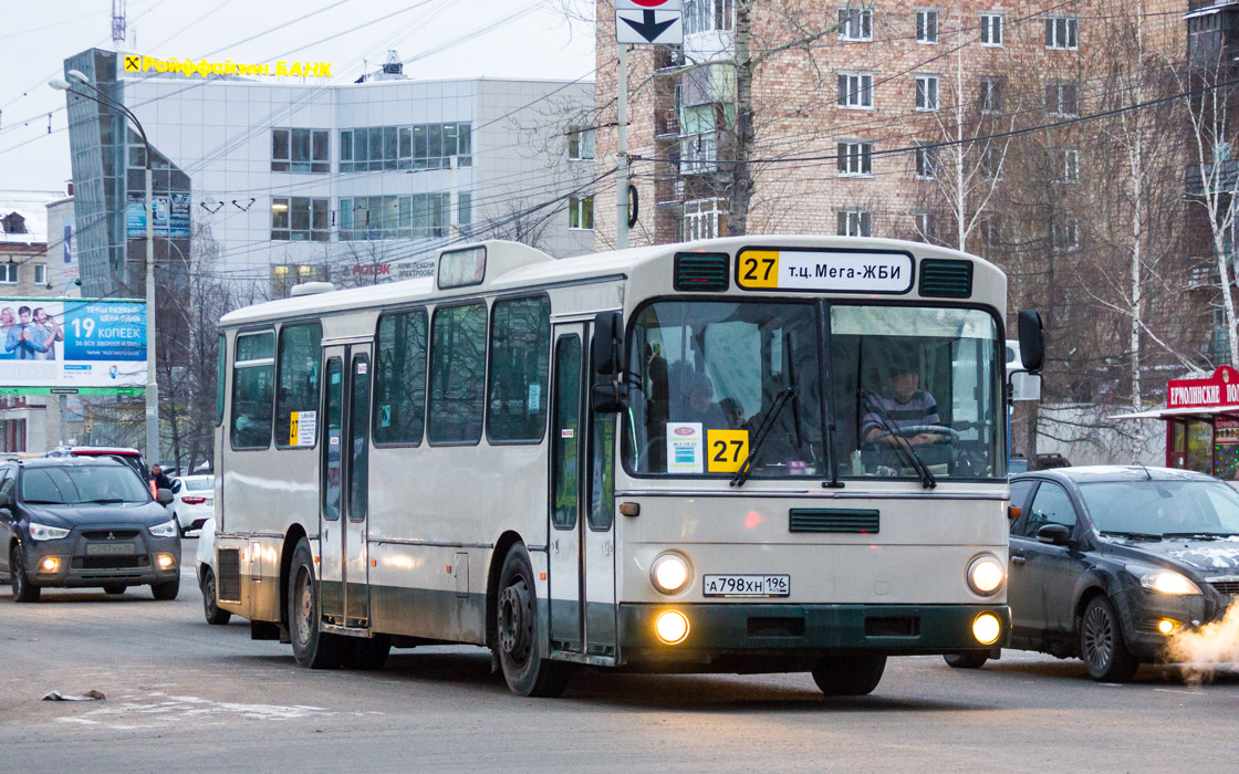 Свердловская область, Mercedes-Benz O305 № А 798 ХН 196