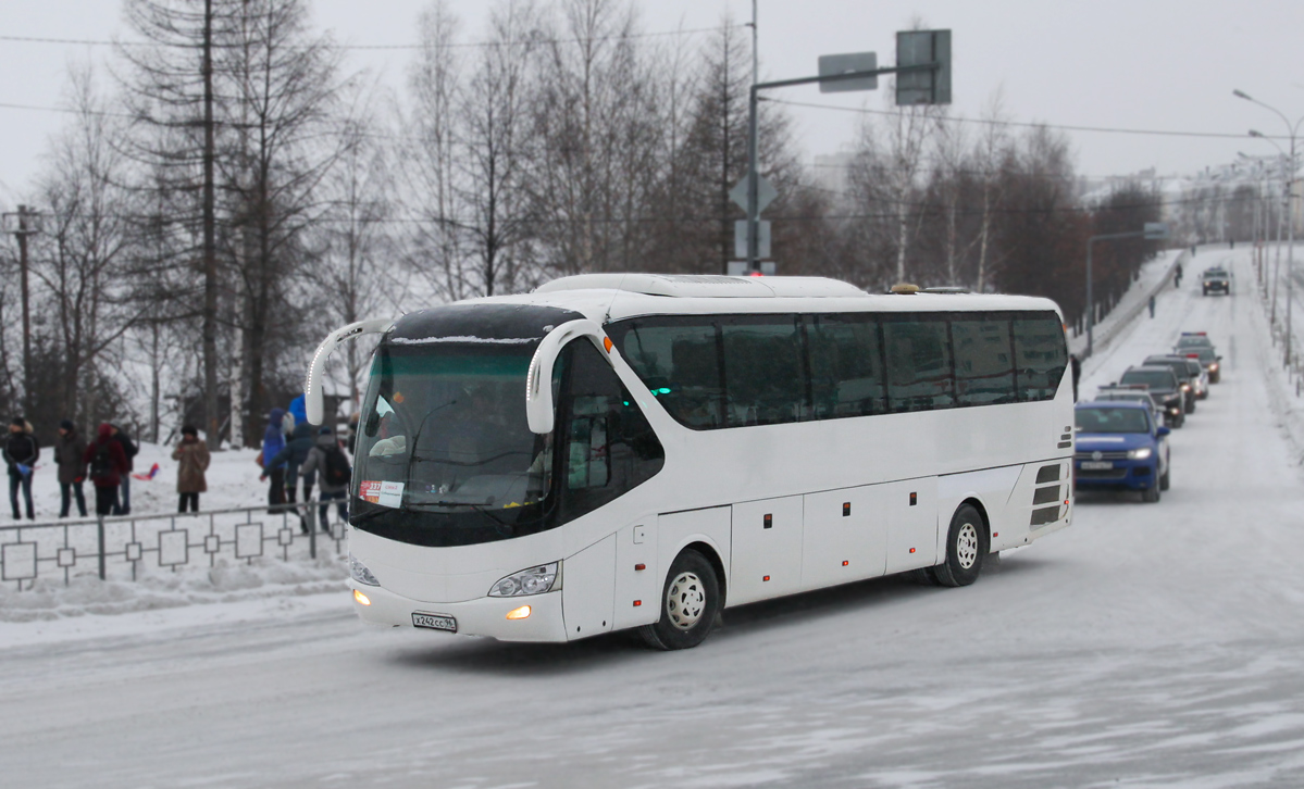 Свердловская область, Yutong ZK6129H № Х 242 СС 96