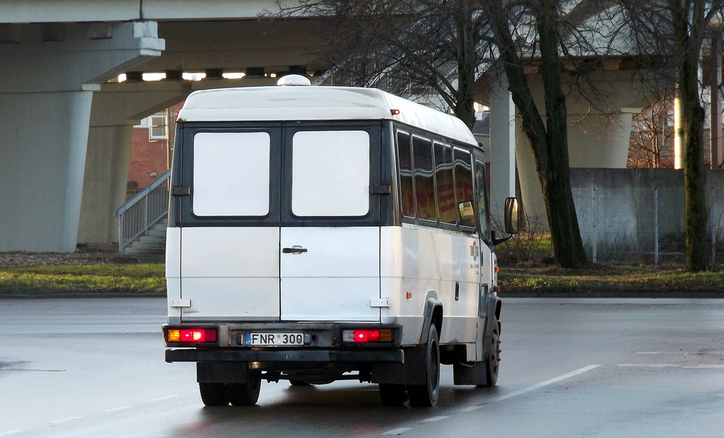 Литва, Mercedes-Benz T2 614D № FNR 300