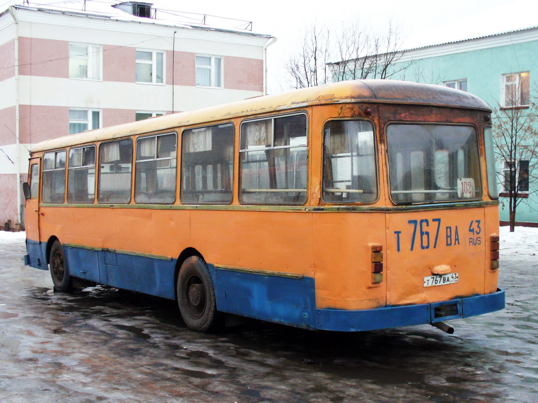 Kirov region, LiAZ-677M Nr. Т 767 ВА 43