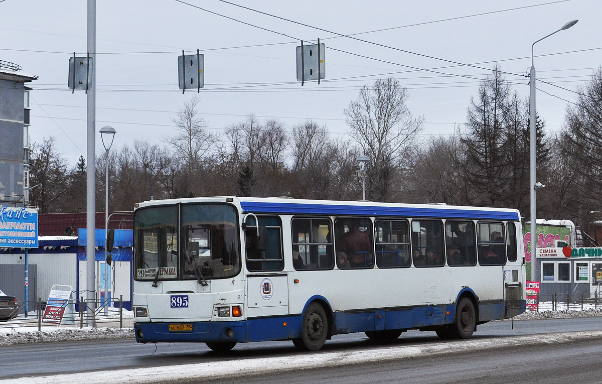 Омская область, ЛиАЗ-5256.45 № 895