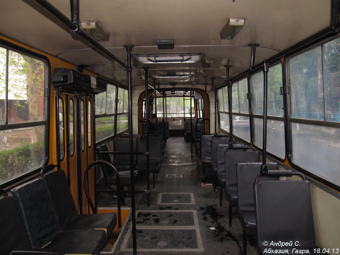 Абхазия, Ikarus 280.33 № М 832 ММ