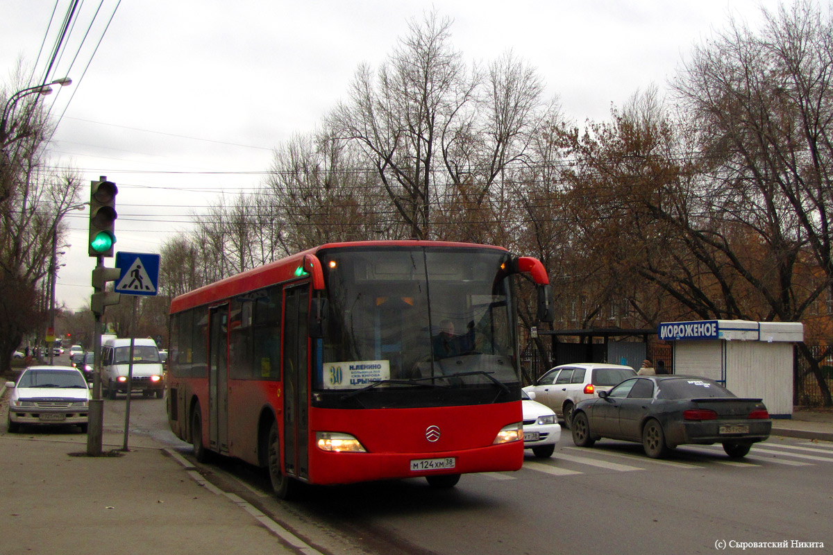 Иркутская область, Golden Dragon № М 124 ХМ 38