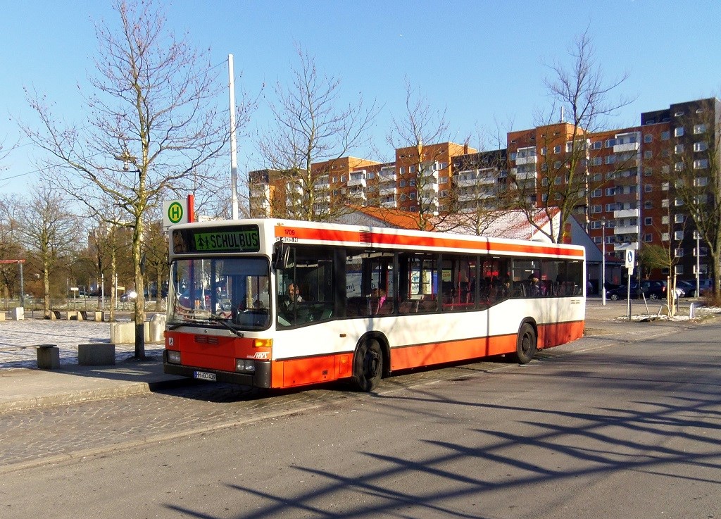 Hamburg, Mercedes-Benz O405N2 Nr 9