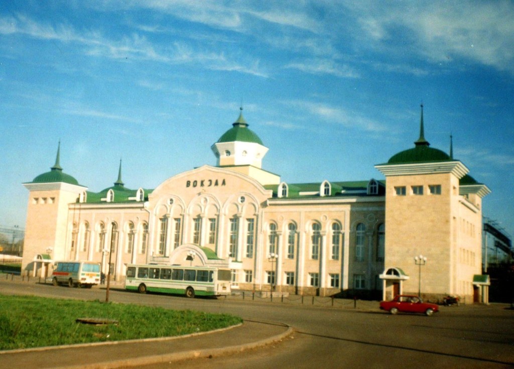 Город татария 7 букв. Агрыз. Город Агрыз Республика Татарстан. Вокзал Агрыз. Достопримечательности города Агрыз.