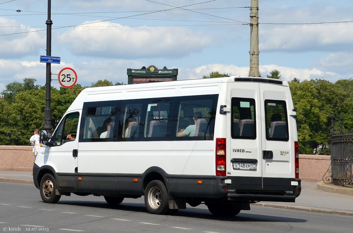 Sankt Peterburgas, Nizhegorodets-2227UT (IVECO Daily) Nr. Х 148 КМ 47