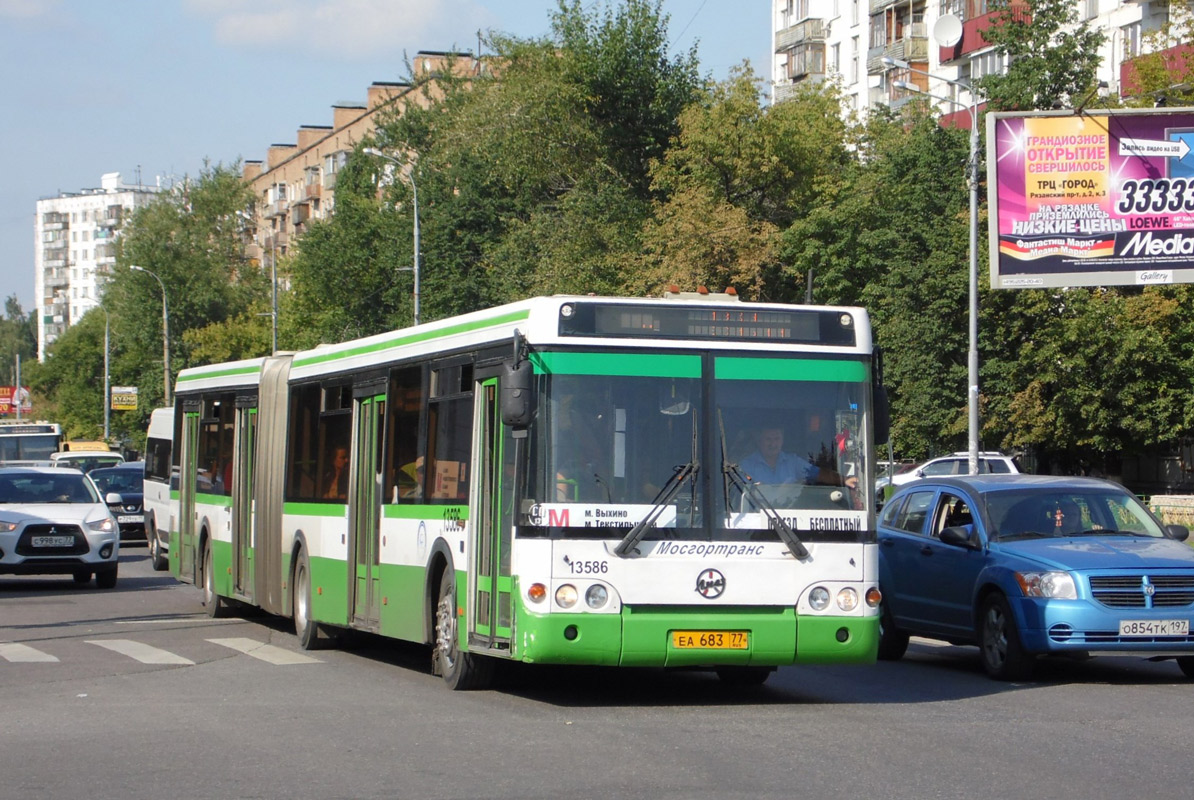 Москва, ЛиАЗ-6213.20 № 13586