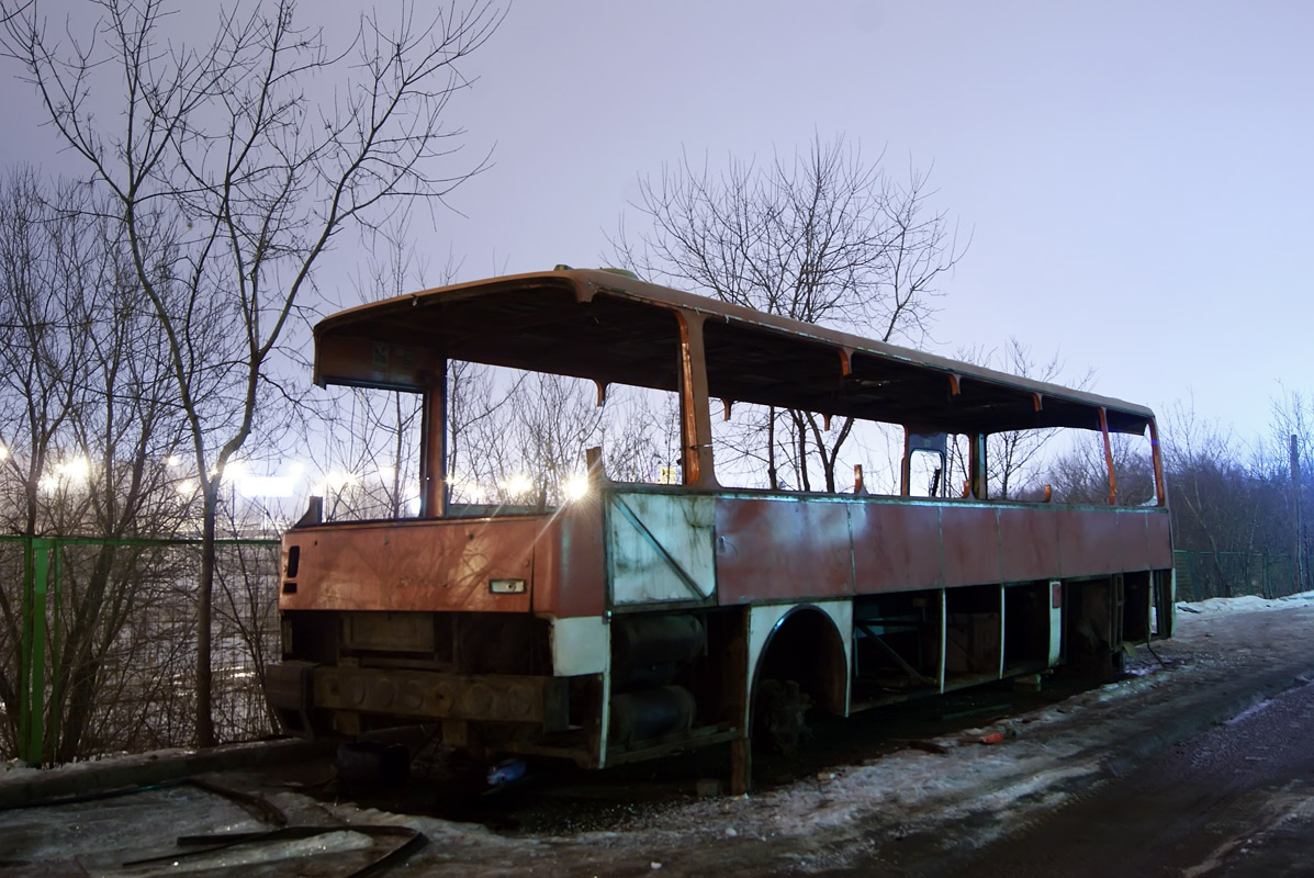 Москва, Ikarus 256.74 № Т 021 КХ 197