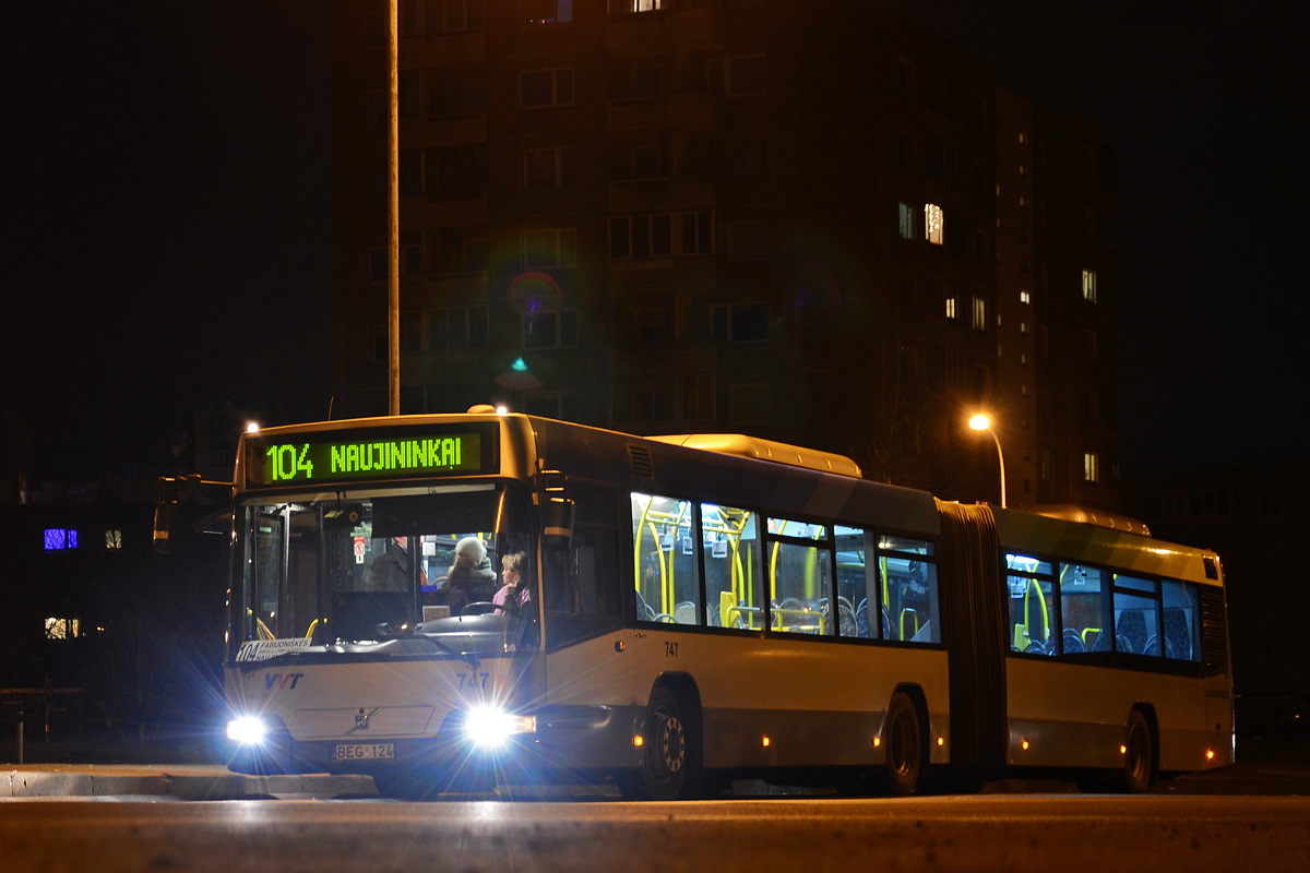 Литва, Volvo 7700A № 747