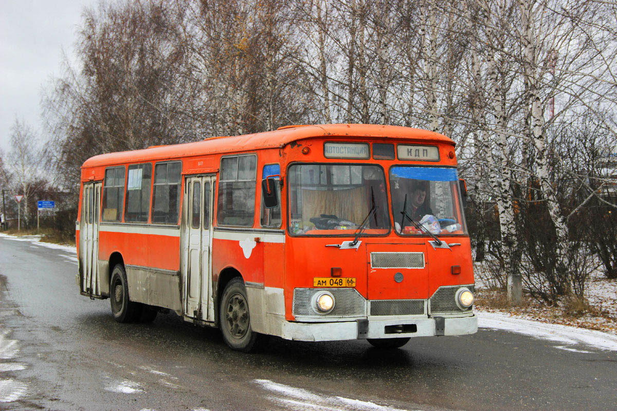 Obwód swierdłowski, LiAZ-677MB Nr 048