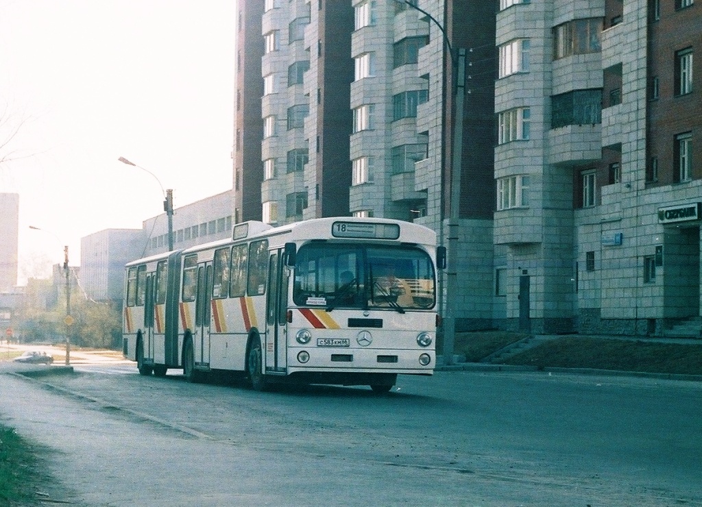 Свердловская область, Mercedes-Benz O305G № С 583 КМ 66