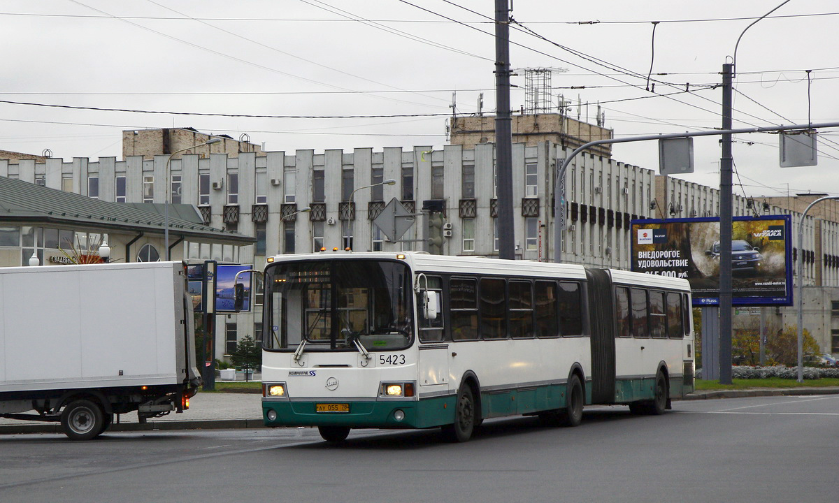 Sanktpēterburga, LiAZ-6212.00 № 5423