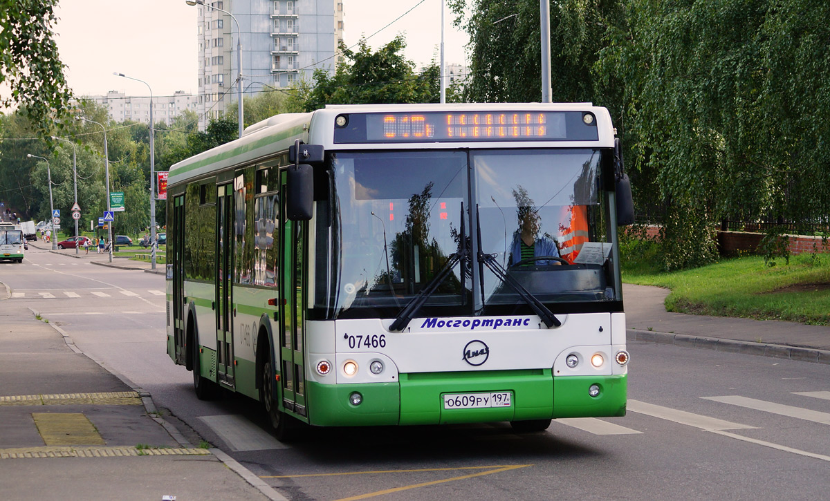 Moskva, LiAZ-5292.21 č. 07466