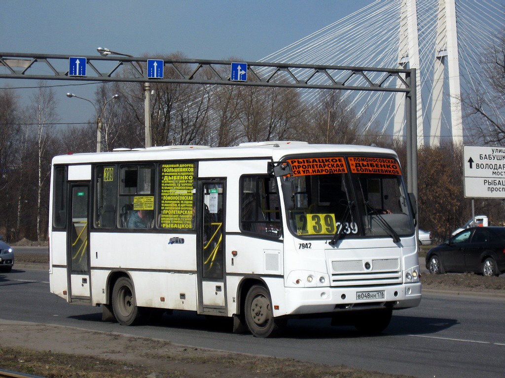 Санкт-Петербург, ПАЗ-320402-05 № 7942