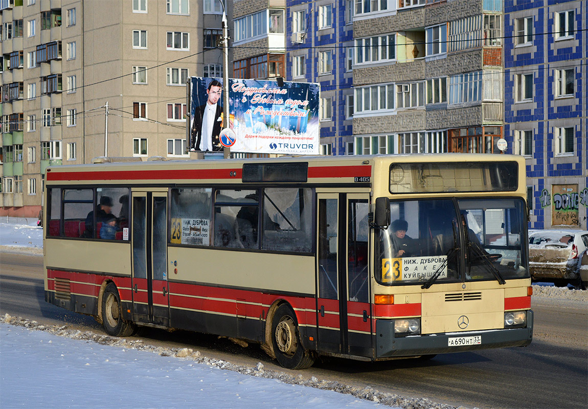 Vladimir region, Mercedes-Benz O405 Nr. А 690 НТ 33