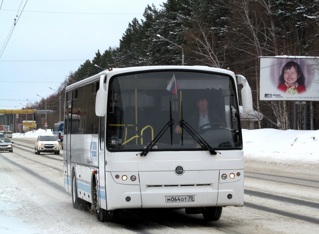 Томская область, КАвЗ-4235-32 № М 064 ОТ 70