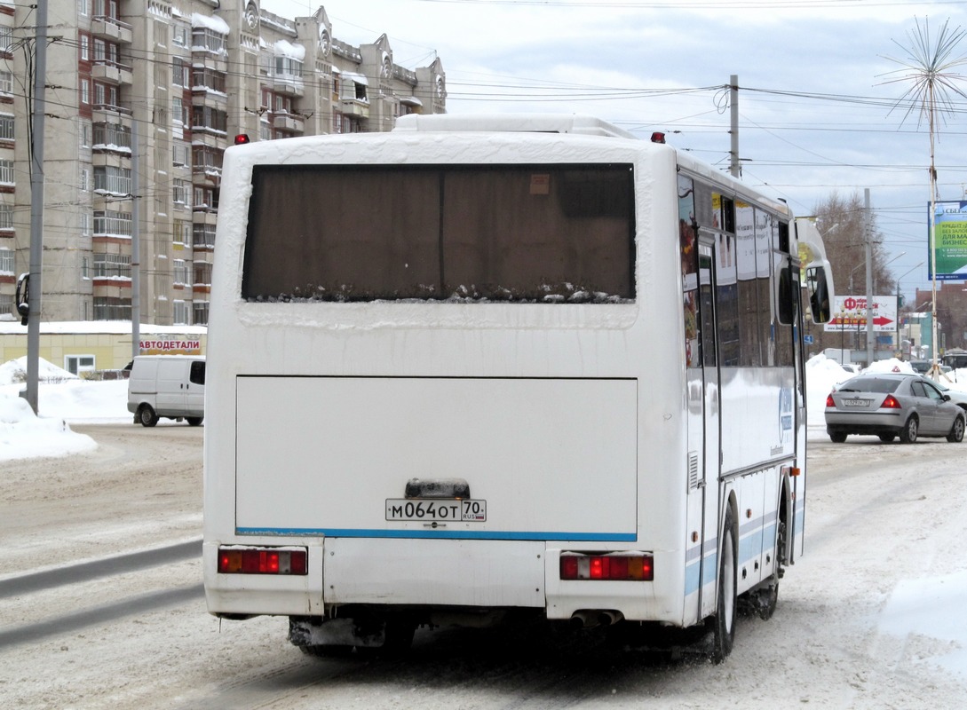 Томская область, КАвЗ-4235-32 № М 064 ОТ 70